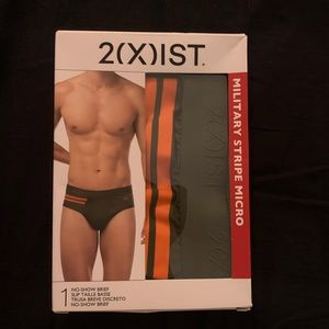 2(X)IST Military Stripe Brief Large New In Box